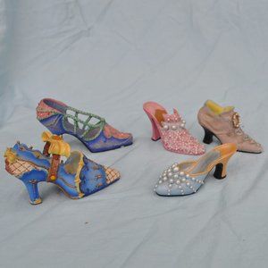 set 5 of decorative fancy shoes heels too posh (471w)
